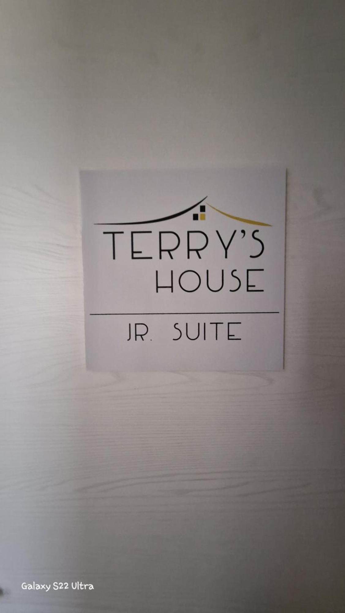 Terry's House Guest house 3*